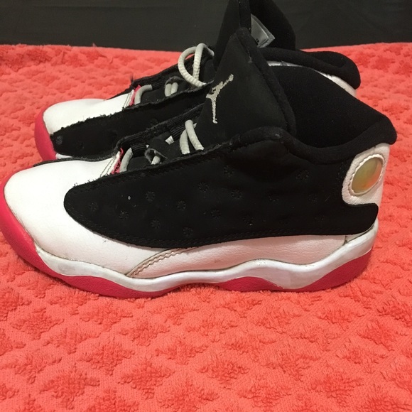 Air Jordan girls sneaker - Picture 3 of 8